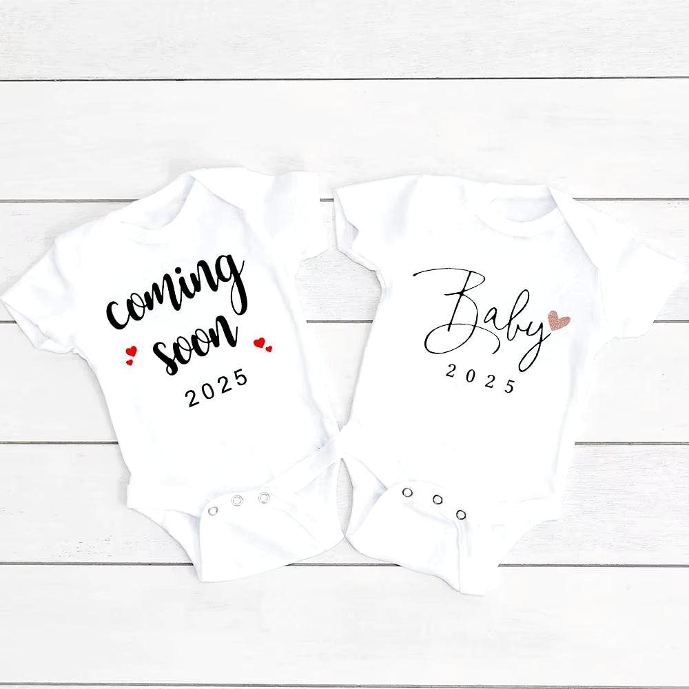 Nyfödd Bodysuit – Baby Coming Soon
